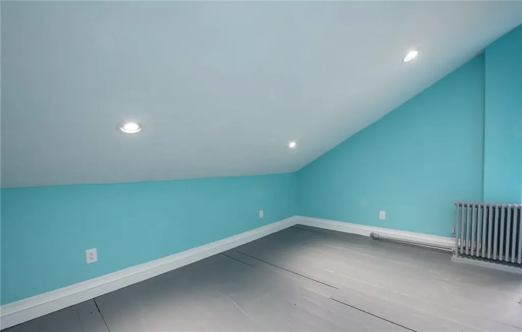 81 Old North Road South Kingstown RI 02881