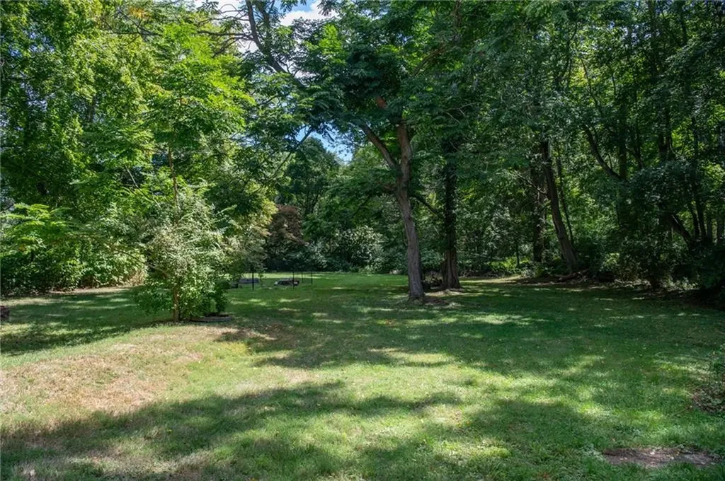 81 Old North Road South Kingstown RI 02881