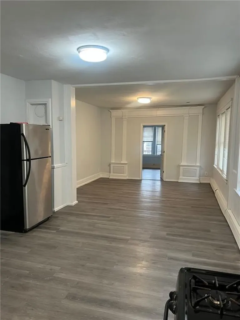 78 82 Academy Avenue Providence RI 02908