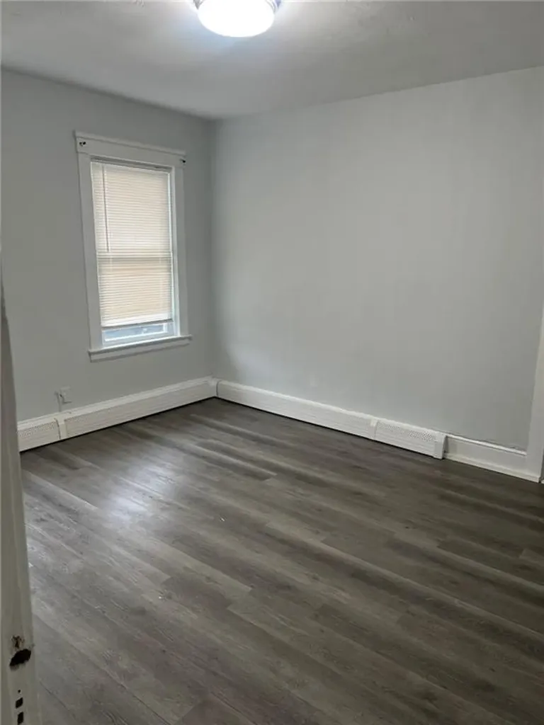 78 82 Academy Avenue Providence RI 02908