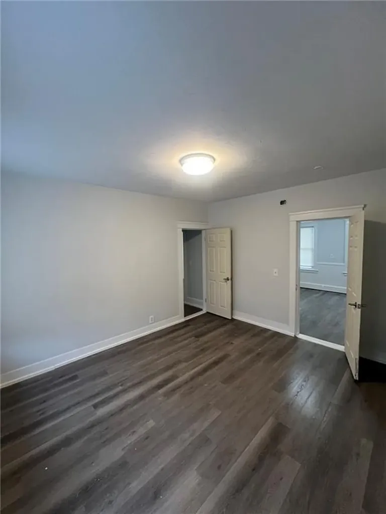 78 82 Academy Avenue Providence RI 02908