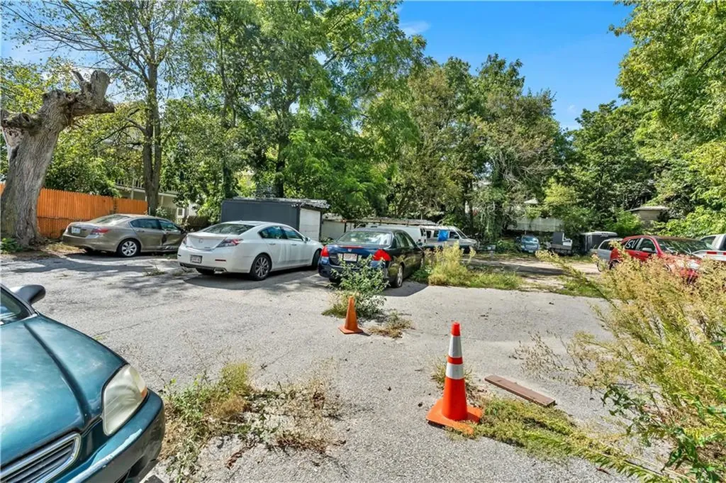 78 82 Academy Avenue Providence RI 02908