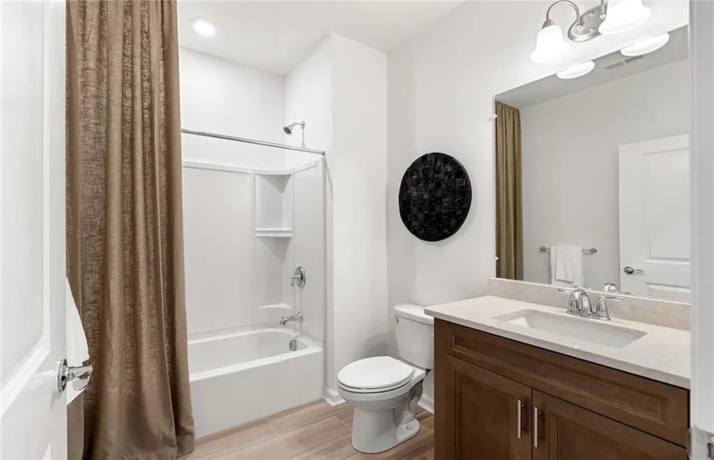141 East Point Drive East Providence RI 02916