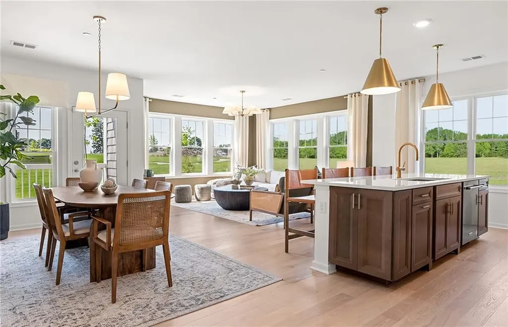 141 East Point Drive East Providence RI 02916