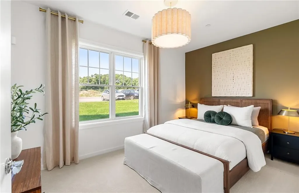 141 East Point Drive East Providence RI 02916