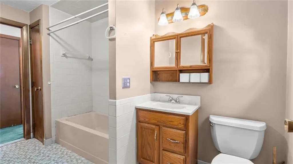 119 Killingly Street Providence RI 02909