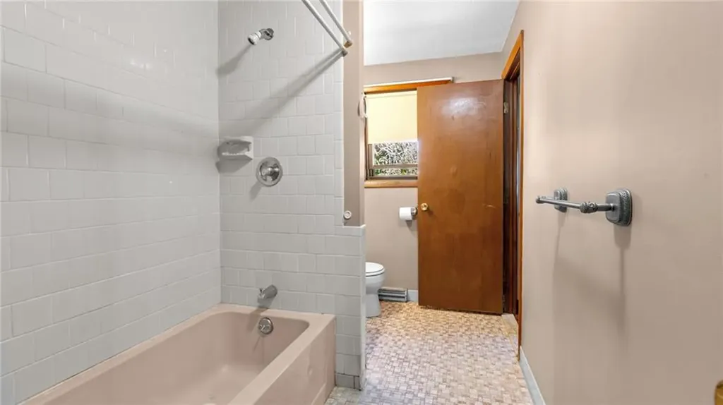 119 Killingly Street Providence RI 02909