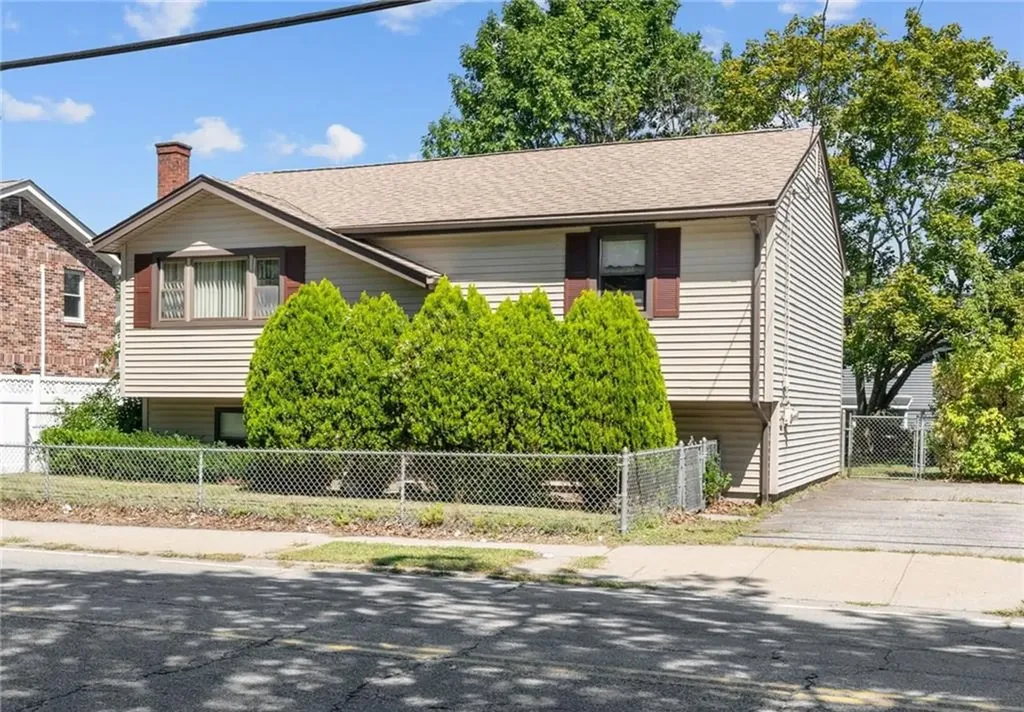 119 Killingly Street Providence RI 02909