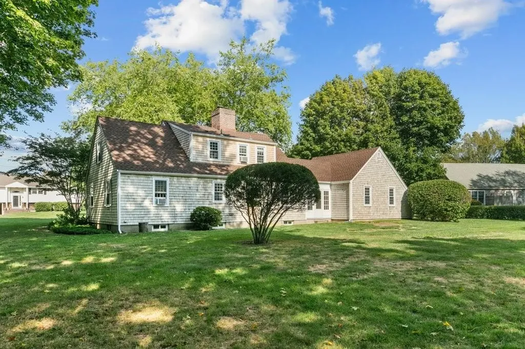 8 North Drive Middletown RI 02842