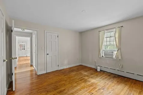 8 North Drive Middletown RI 02842