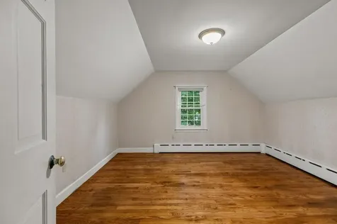 8 North Drive Middletown RI 02842