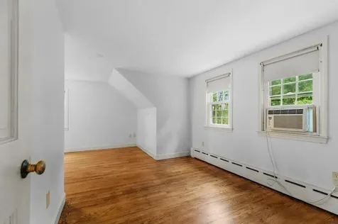 8 North Drive Middletown RI 02842