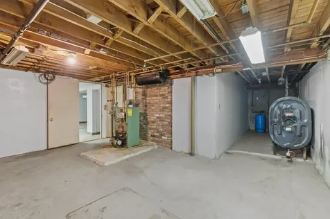 8 North Drive Middletown RI 02842