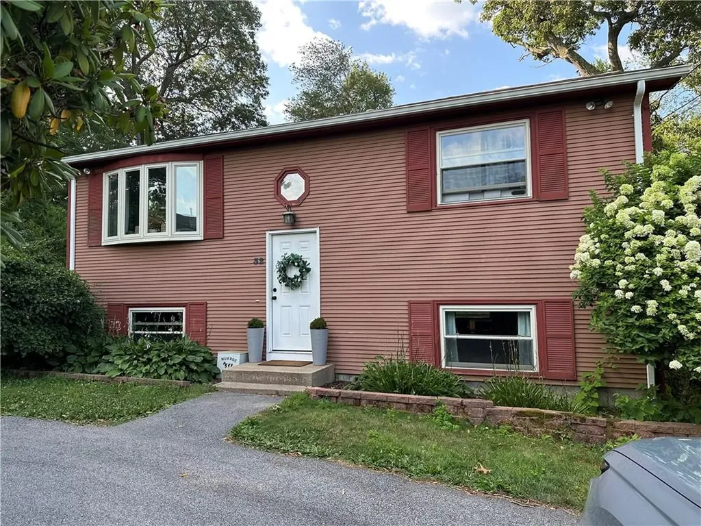 32 Beech Road Narragansett RI 02882