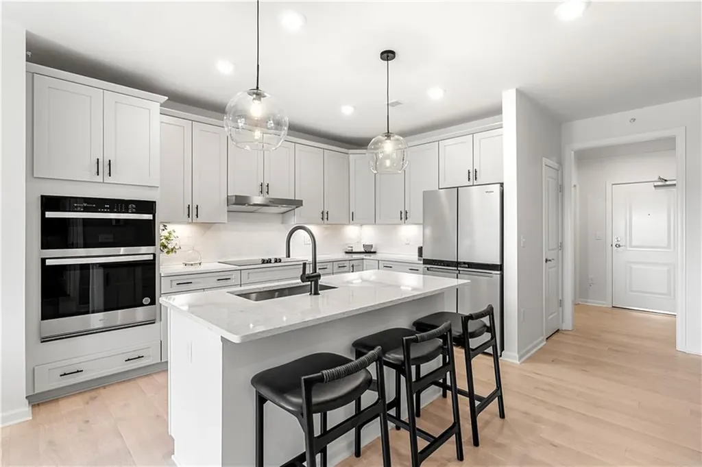 141 East Point Drive East Providence RI 02916