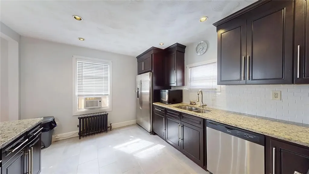 43 Toronto Avenue Providence RI 02905