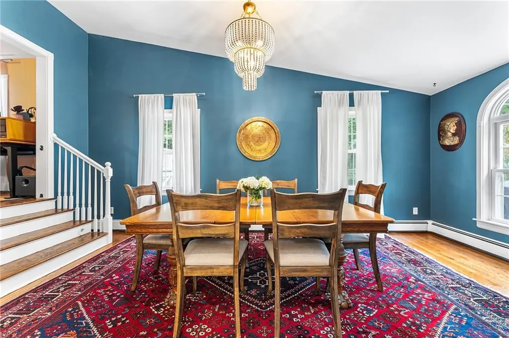 11 Houghton Street Barrington RI 02806