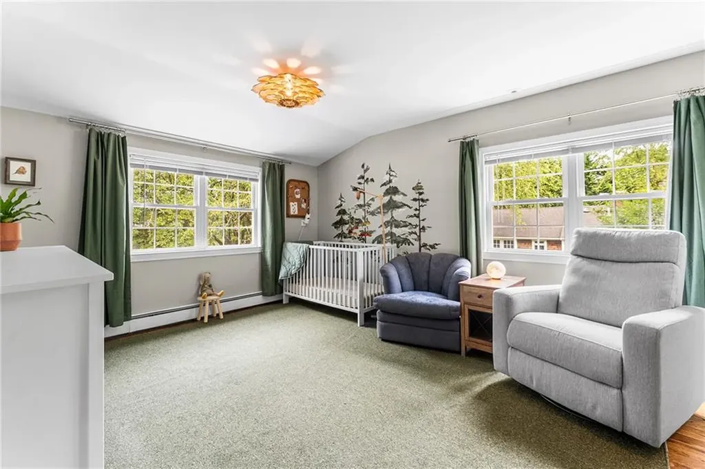 11 Houghton Street Barrington RI 02806
