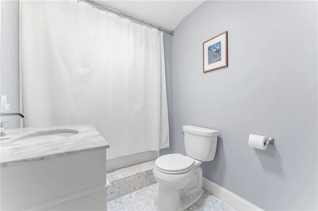 11 Houghton Street Barrington RI 02806