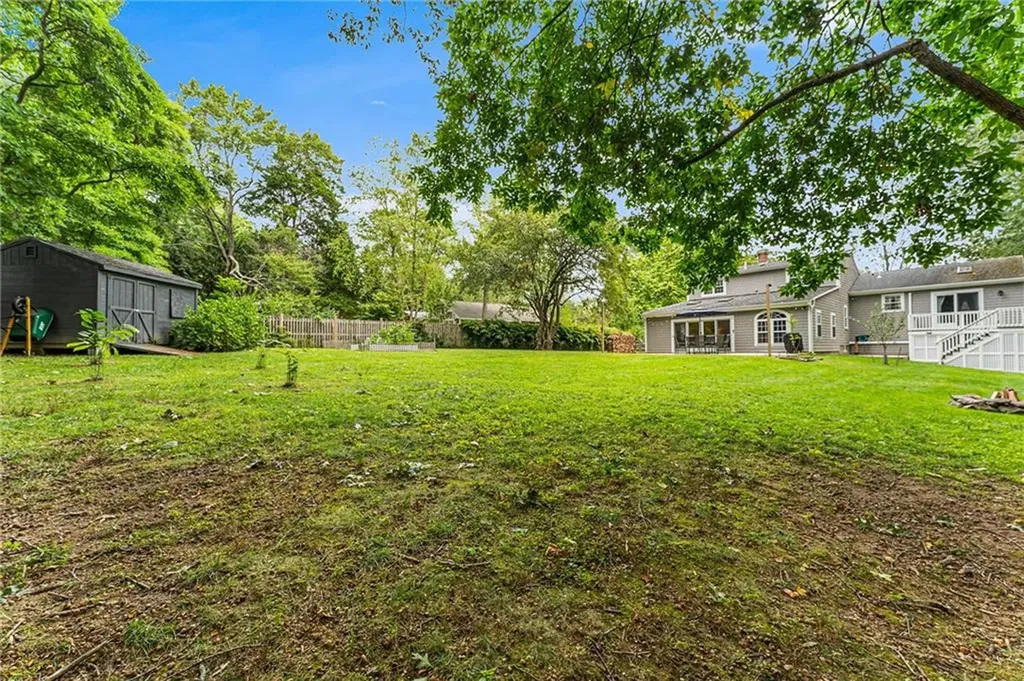11 Houghton Street Barrington RI 02806