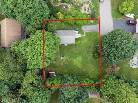 7 Broadview Avenue Bristol RI 02809