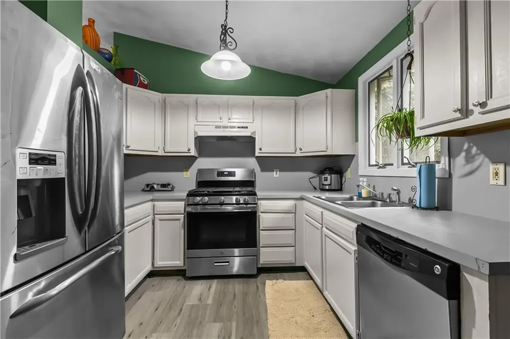 162 Rushmore Avenue Providence RI 02909