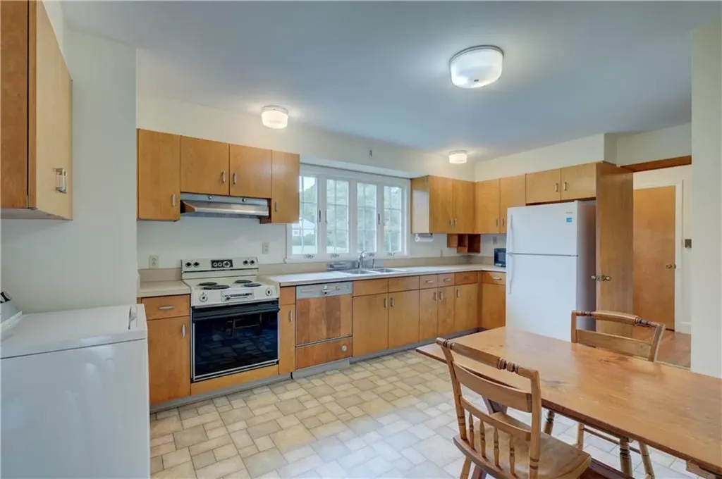 4 Birch Drive Westerly RI 02891
