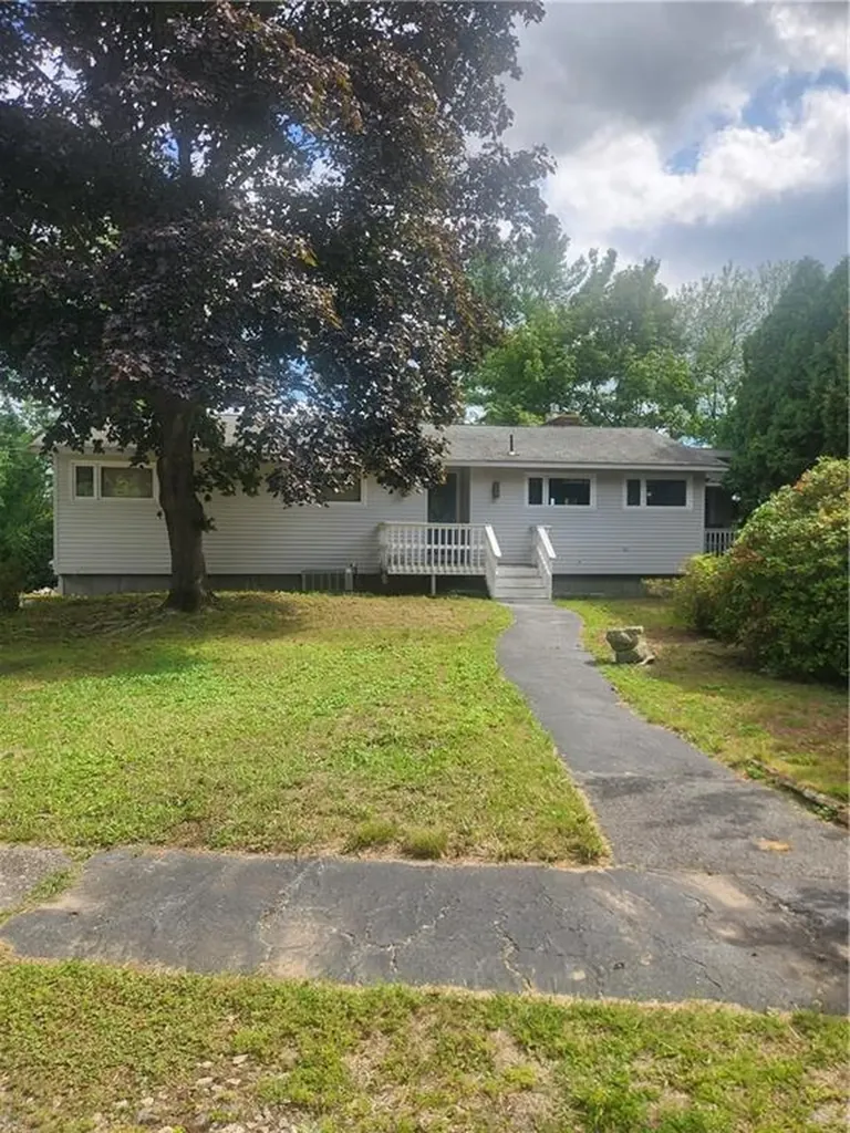 63 Pond View Drive Warwick RI 02886