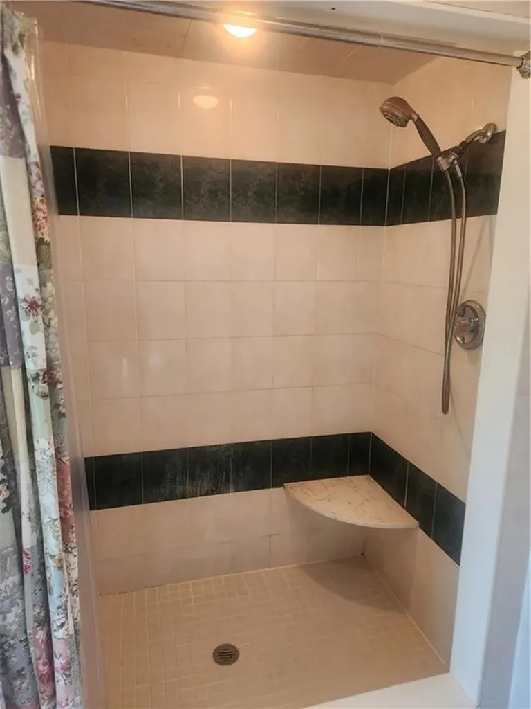 63 Pond View Drive Warwick RI 02886