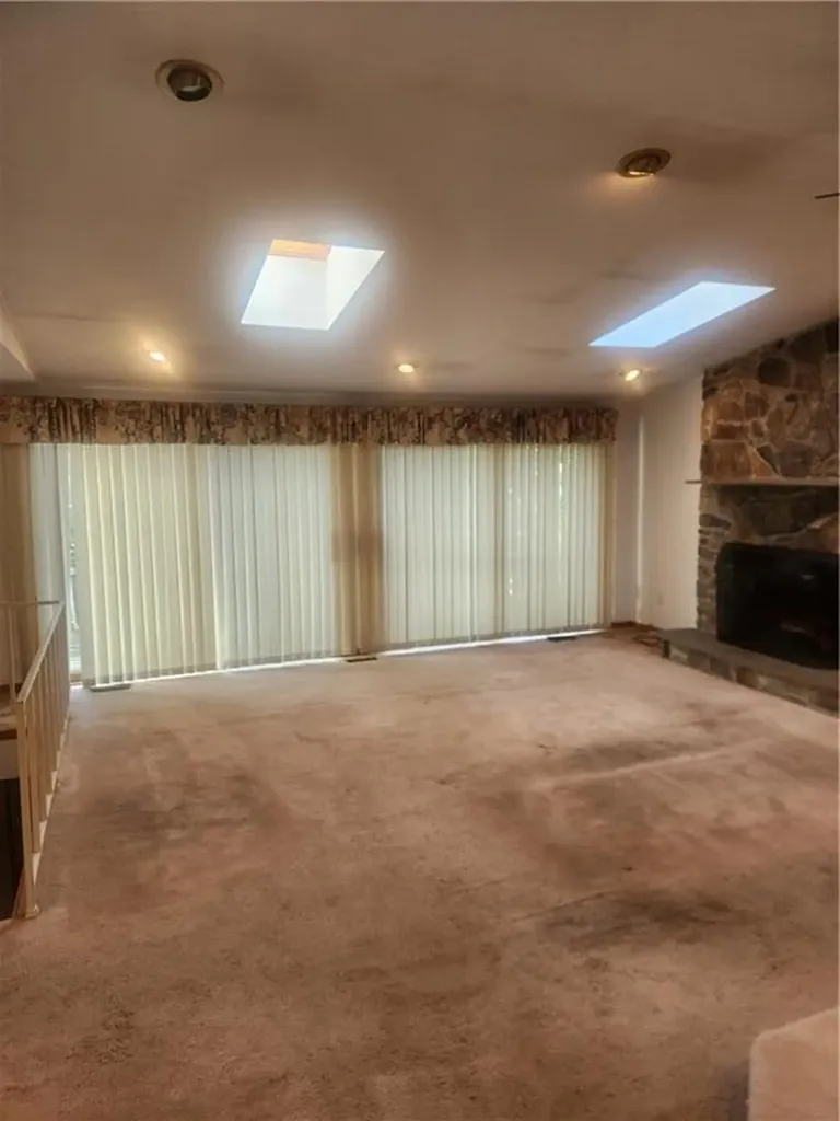 63 Pond View Drive Warwick RI 02886