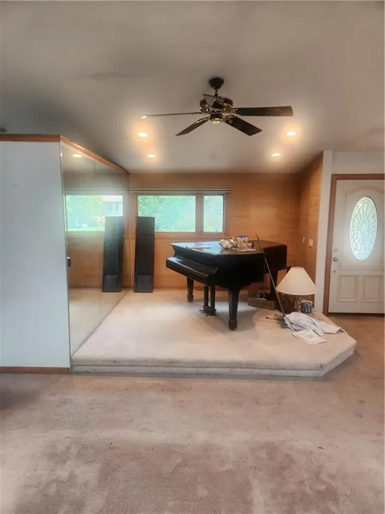 63 Pond View Drive Warwick RI 02886