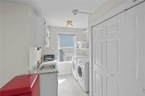 26 Franklin Street Newport RI 02840