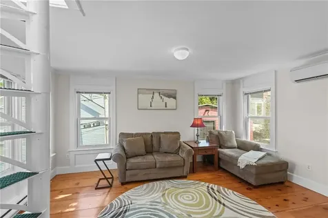 26 Franklin Street Newport RI 02840