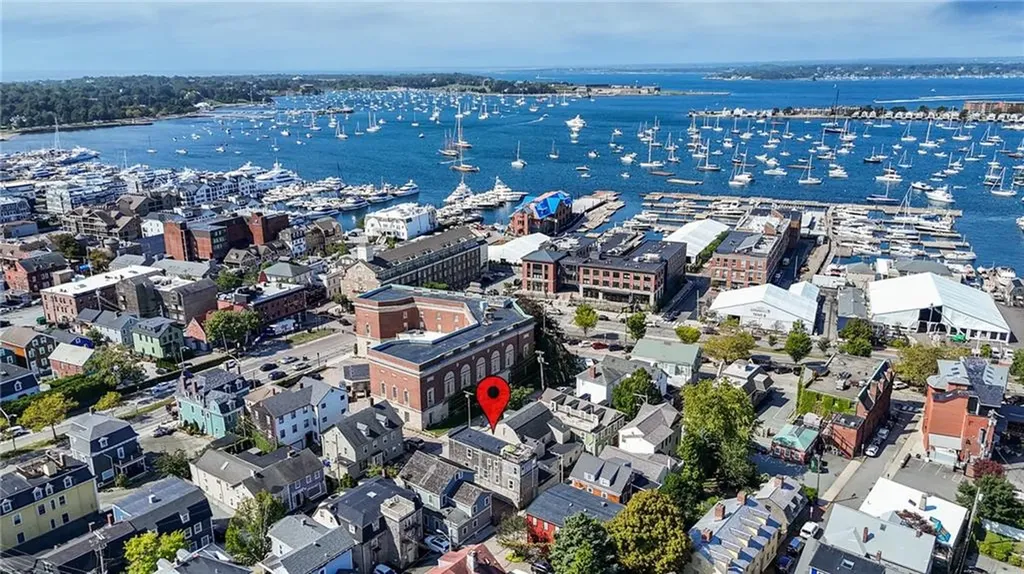 26 Franklin Street Newport RI 02840