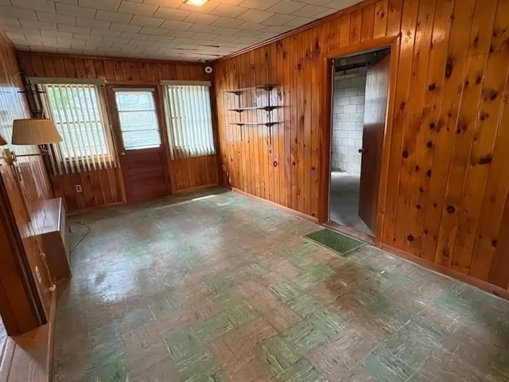 44 Valente Drive Cranston RI 02920