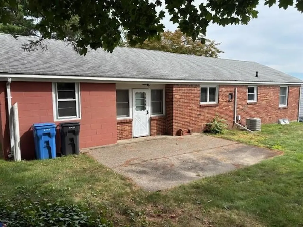 44 Valente Drive Cranston RI 02920