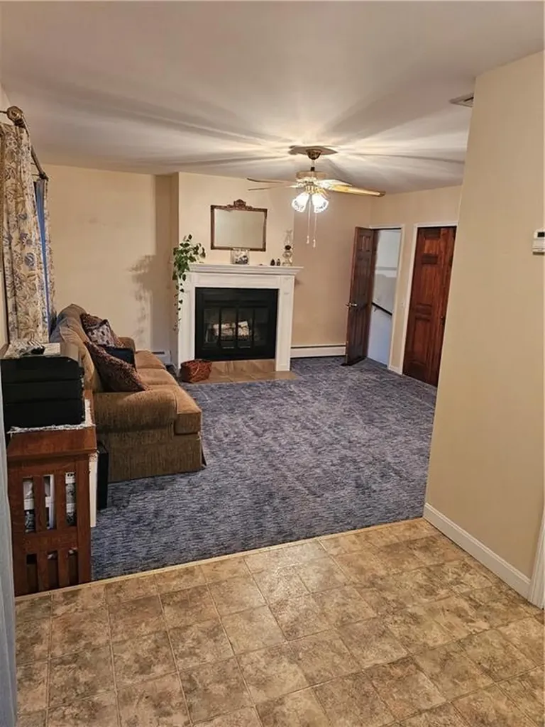 18 Moskalyk Street West Warwick RI 02893