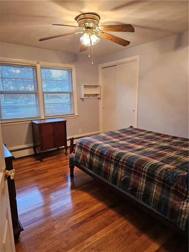18 Moskalyk Street West Warwick RI 02893
