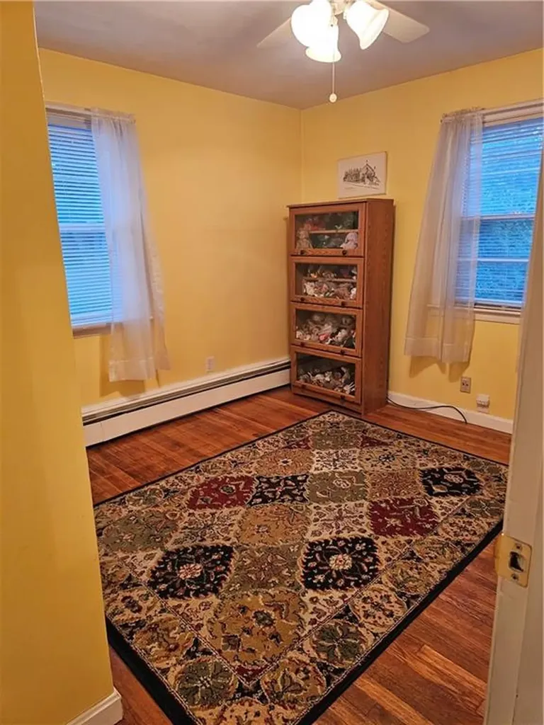 18 Moskalyk Street West Warwick RI 02893