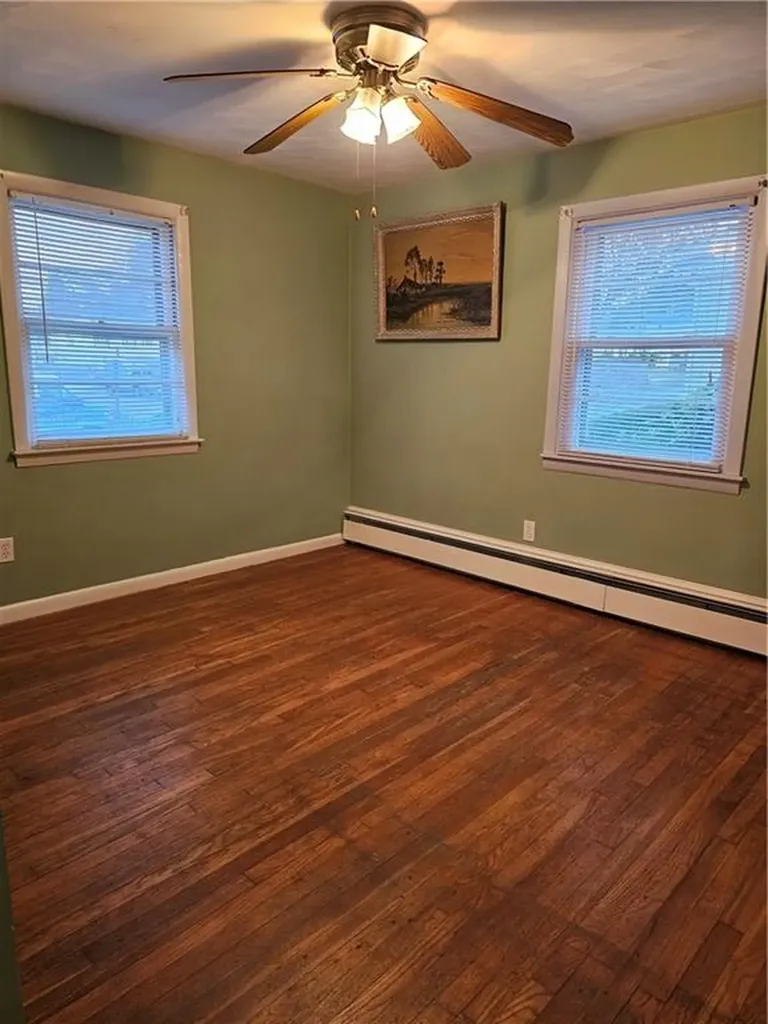 18 Moskalyk Street West Warwick RI 02893