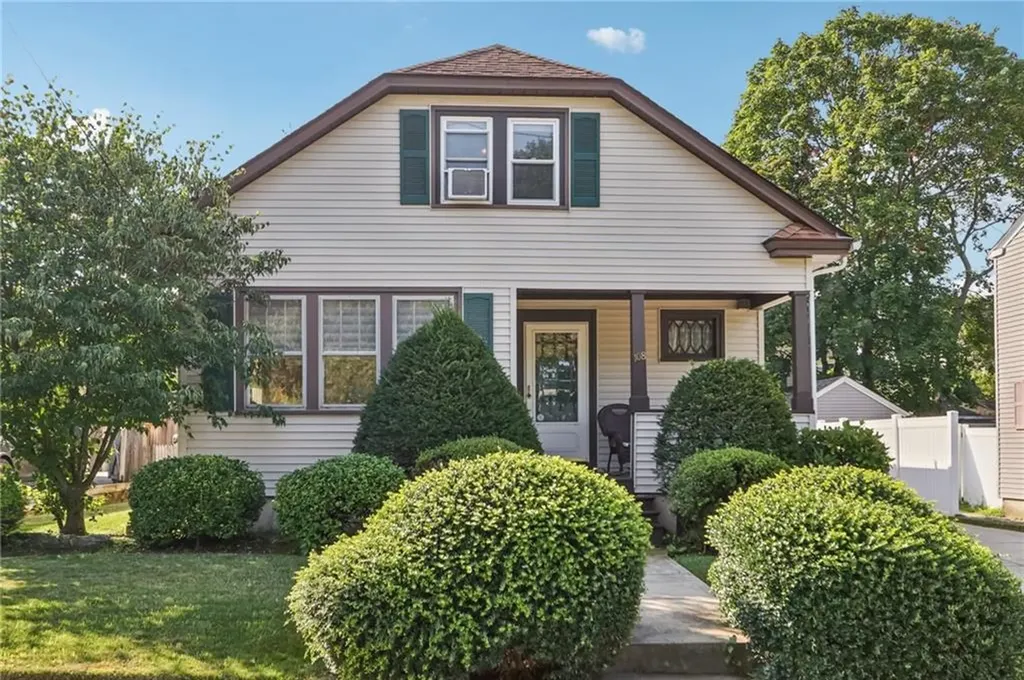 108 Waite Avenue Cranston RI 02905
