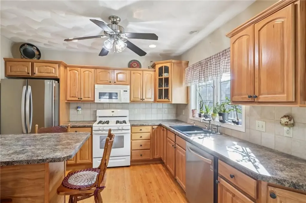108 Waite Avenue Cranston RI 02905
