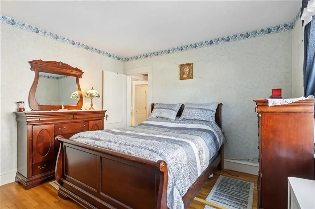 108 Waite Avenue Cranston RI 02905