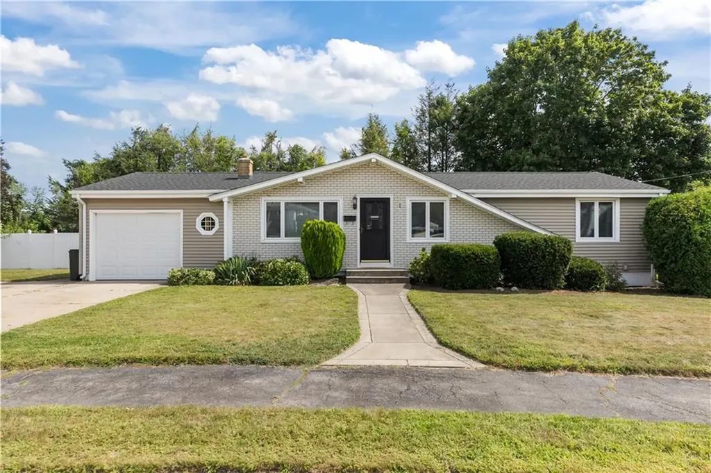 1 Sunrise Road Cranston RI 02920