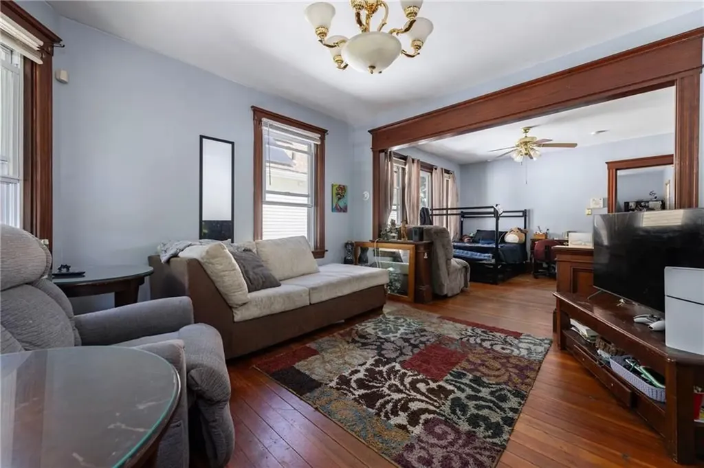 105 Garfield Avenue Providence RI 02908