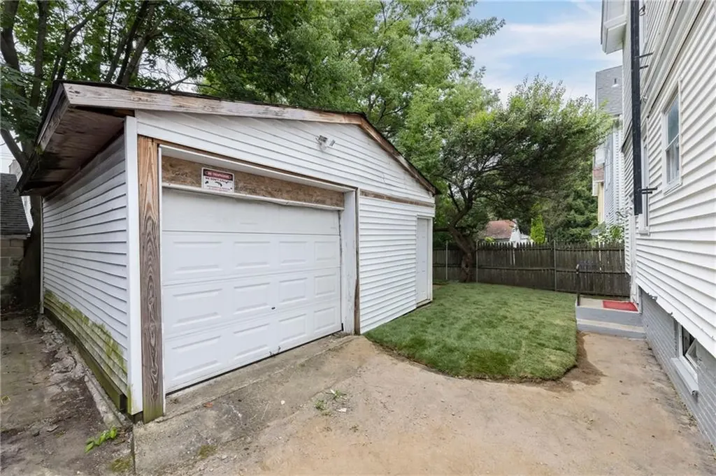 105 Garfield Avenue Providence RI 02908