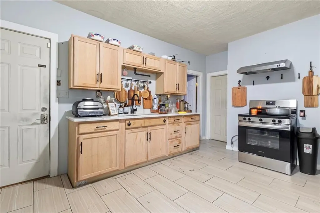75 South Street Woonsocket RI 02895