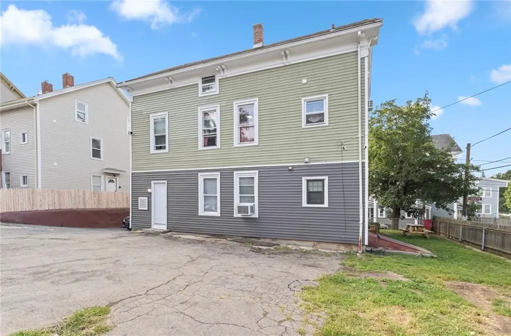 75 South Street Woonsocket RI 02895