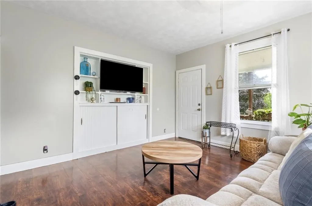 75 South Street Woonsocket RI 02895