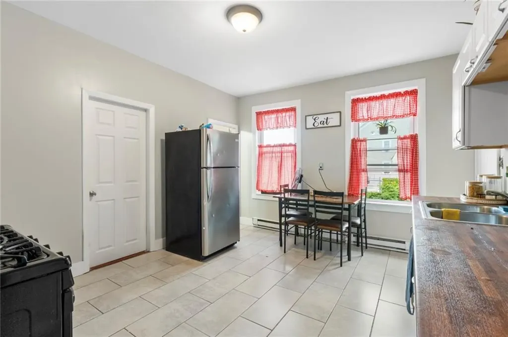 75 South Street Woonsocket RI 02895